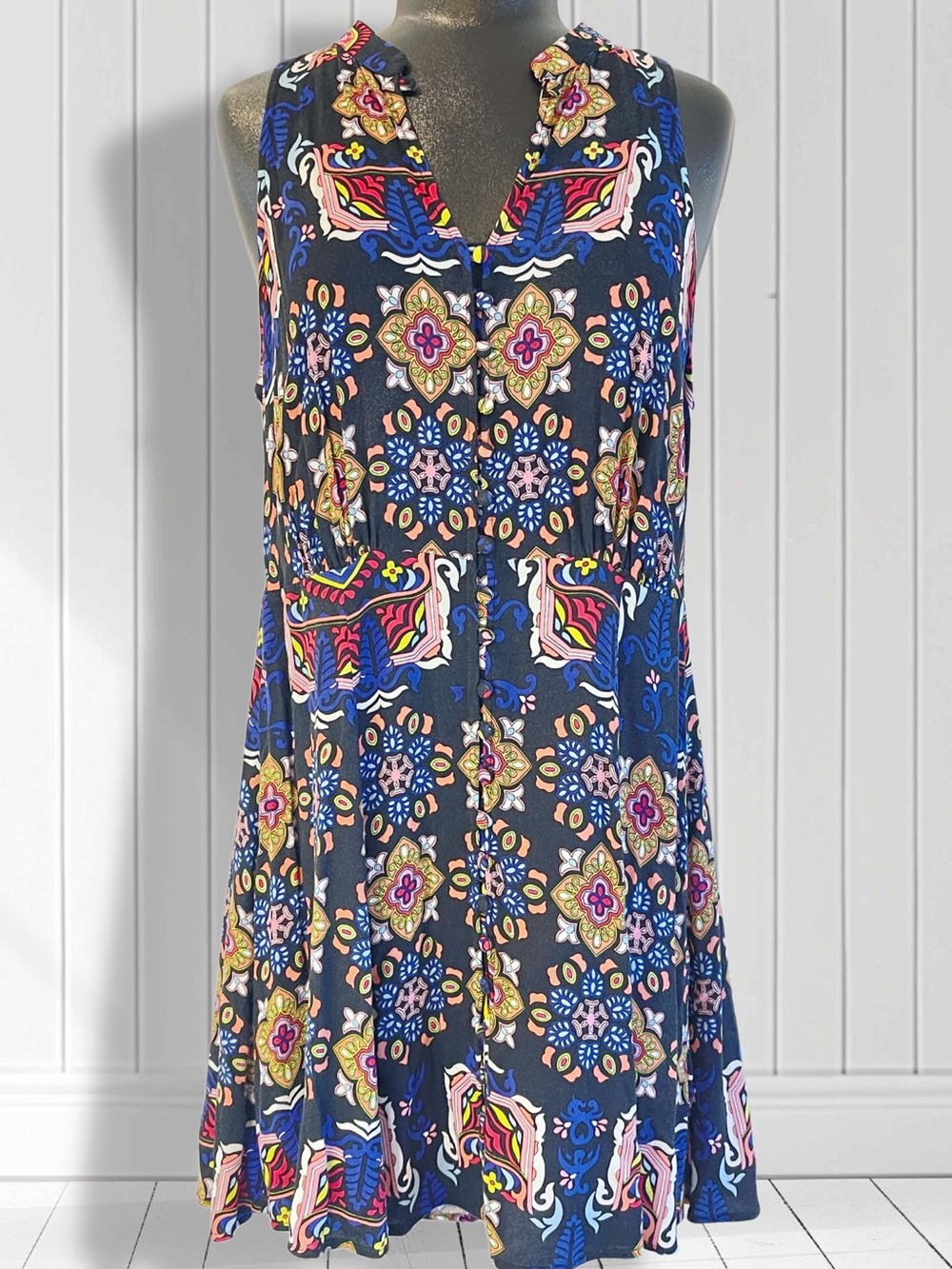 Philosophy Republic Clothing S A-Line Floral V-Neck Rayon Dress Black Button